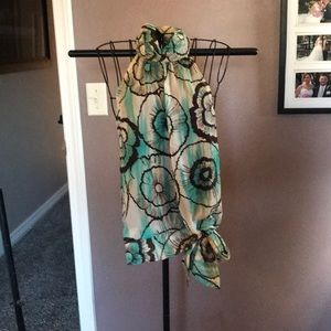 Floral Sleeveless Turtleneck Blouse